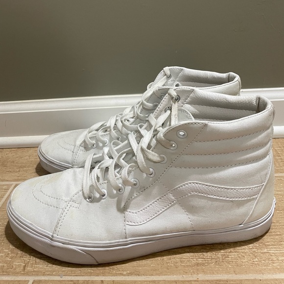 Vans Men’s White Trainers - Picture 1 of 6